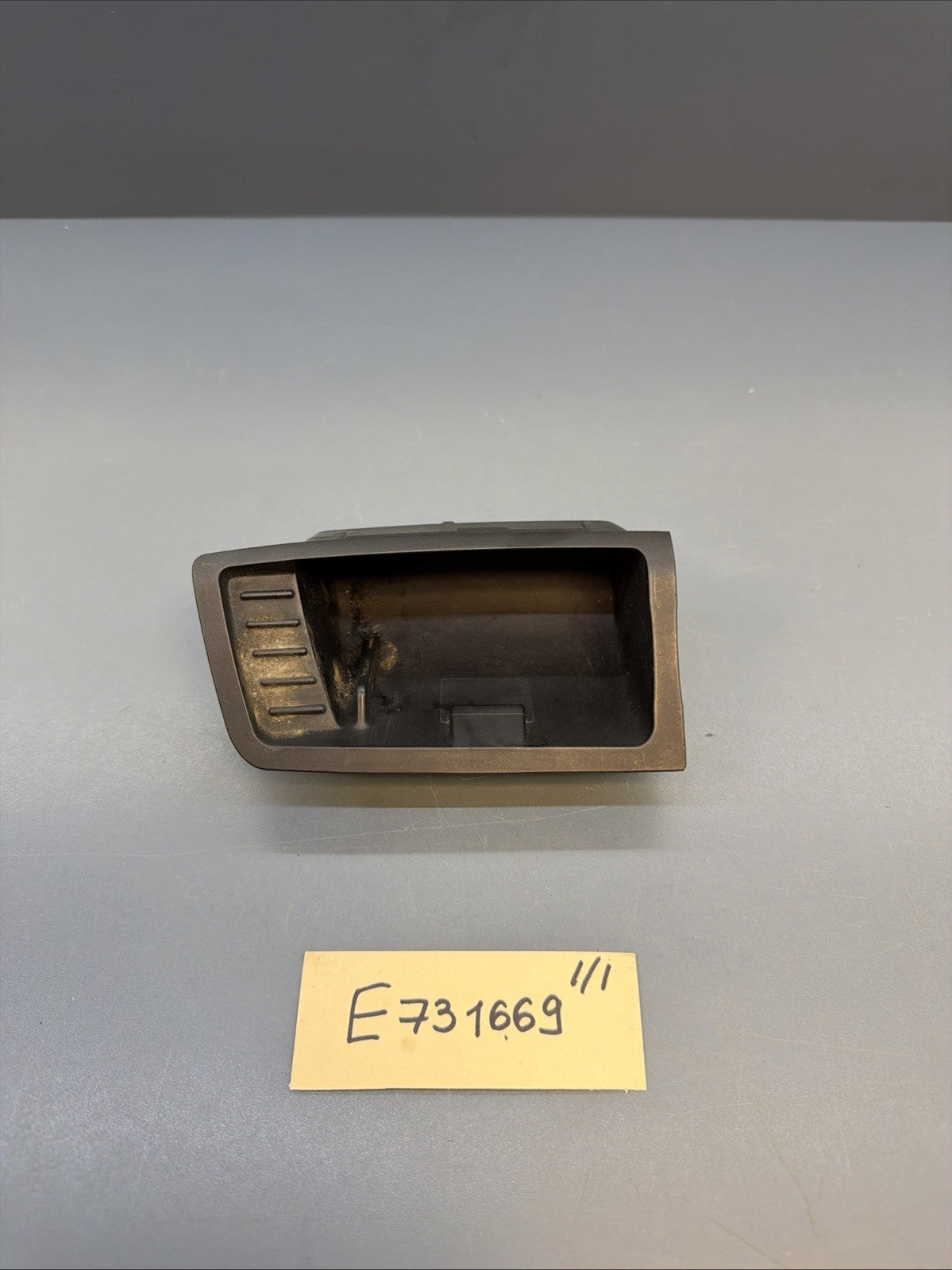 2007-2013 BMW 328i E92 E93 Center Console Ashtray Insert 7078573 OEM