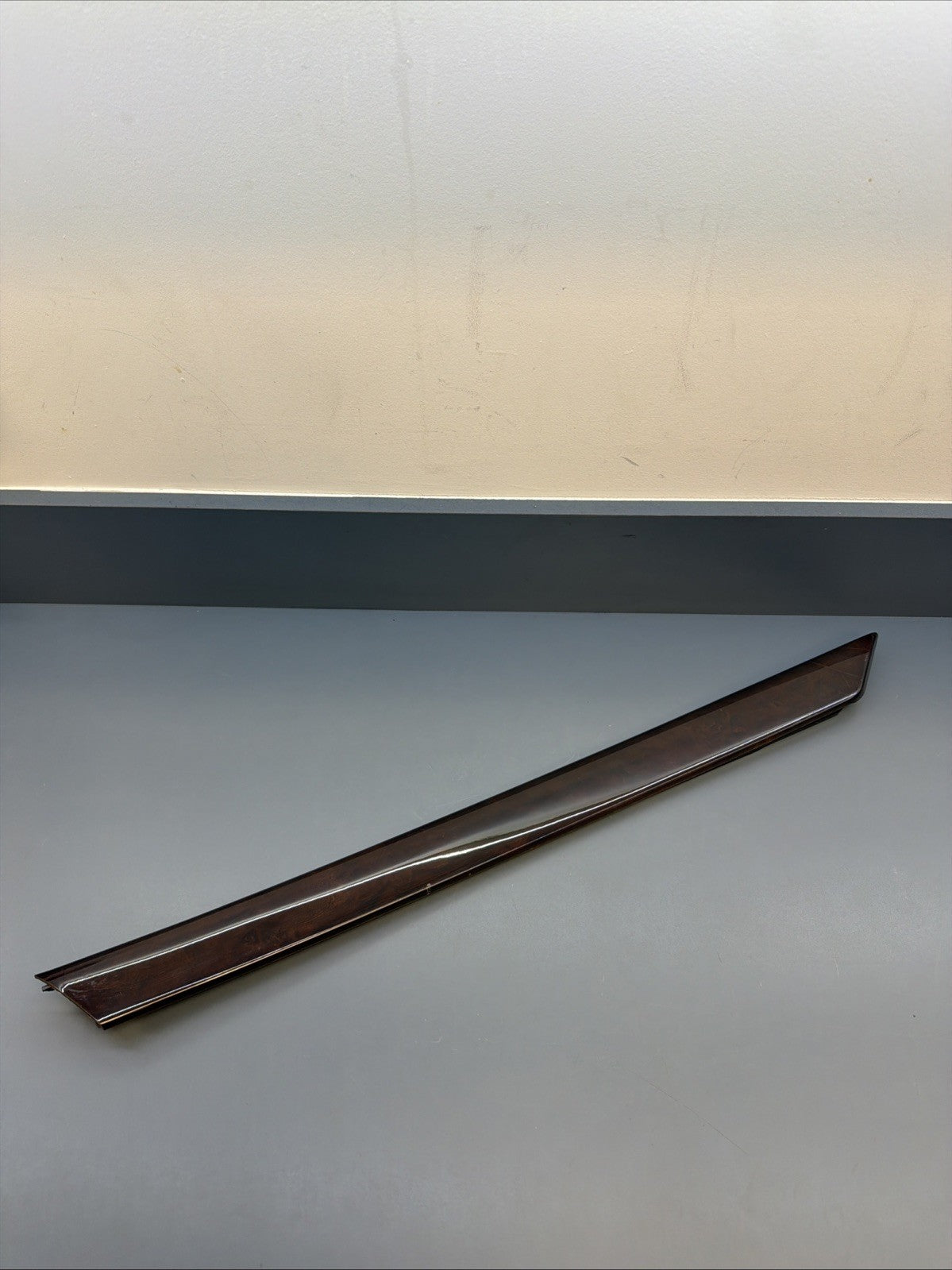99-06 BMW E46 SEDAN REAR RIGHT Interior Door Panel Trim Moulding OEM 8200754