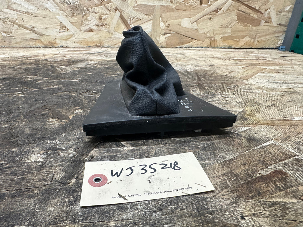 BMW 2003-2010 E83 X3 AUTOMATIC TRANSMISSION GEAR SHIFTER BOOT BLACK OEM 7056025
