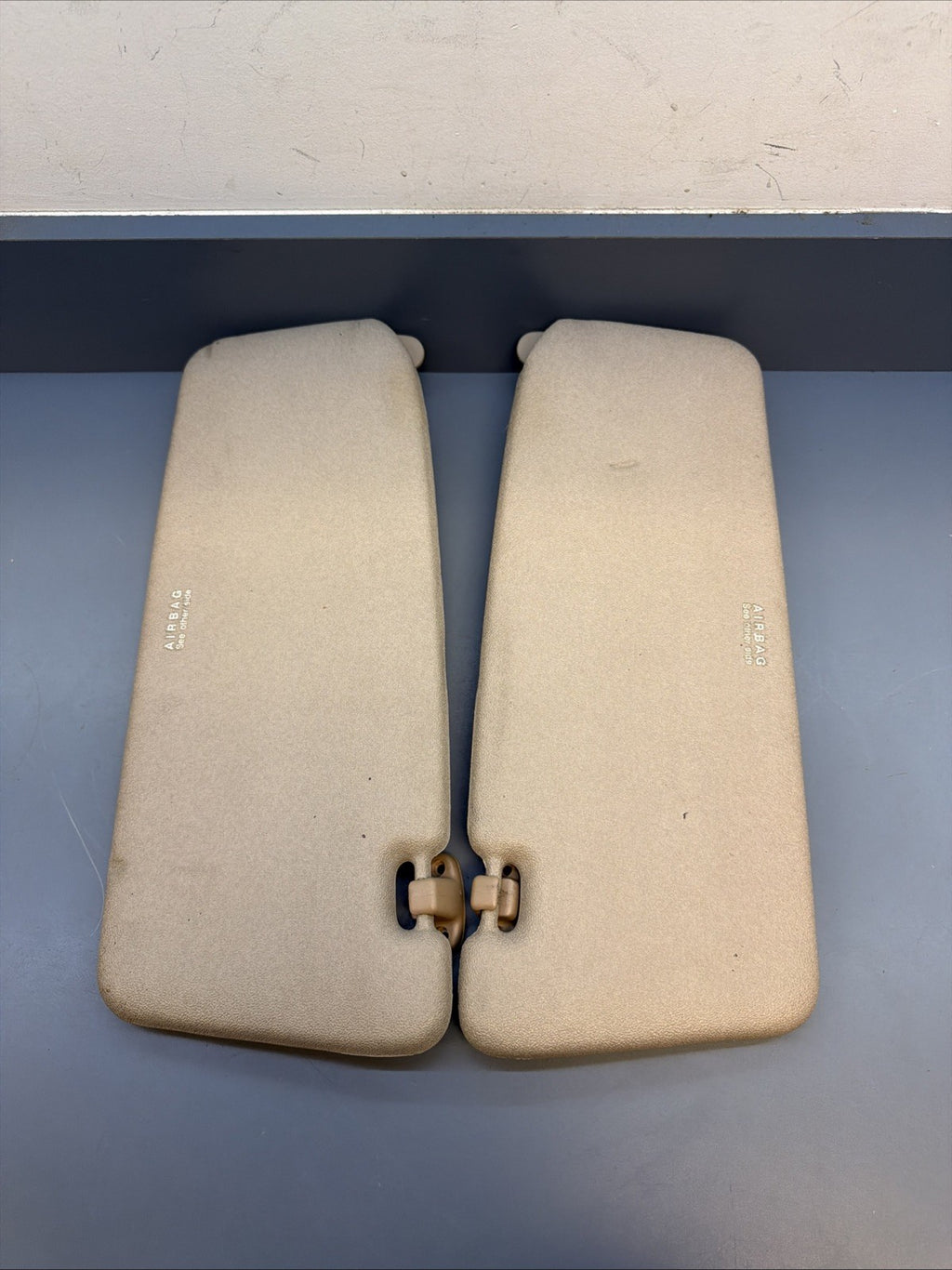 BMW E34 525I M5 530I 535I Sun Visor Pair Grey OEM 8117519