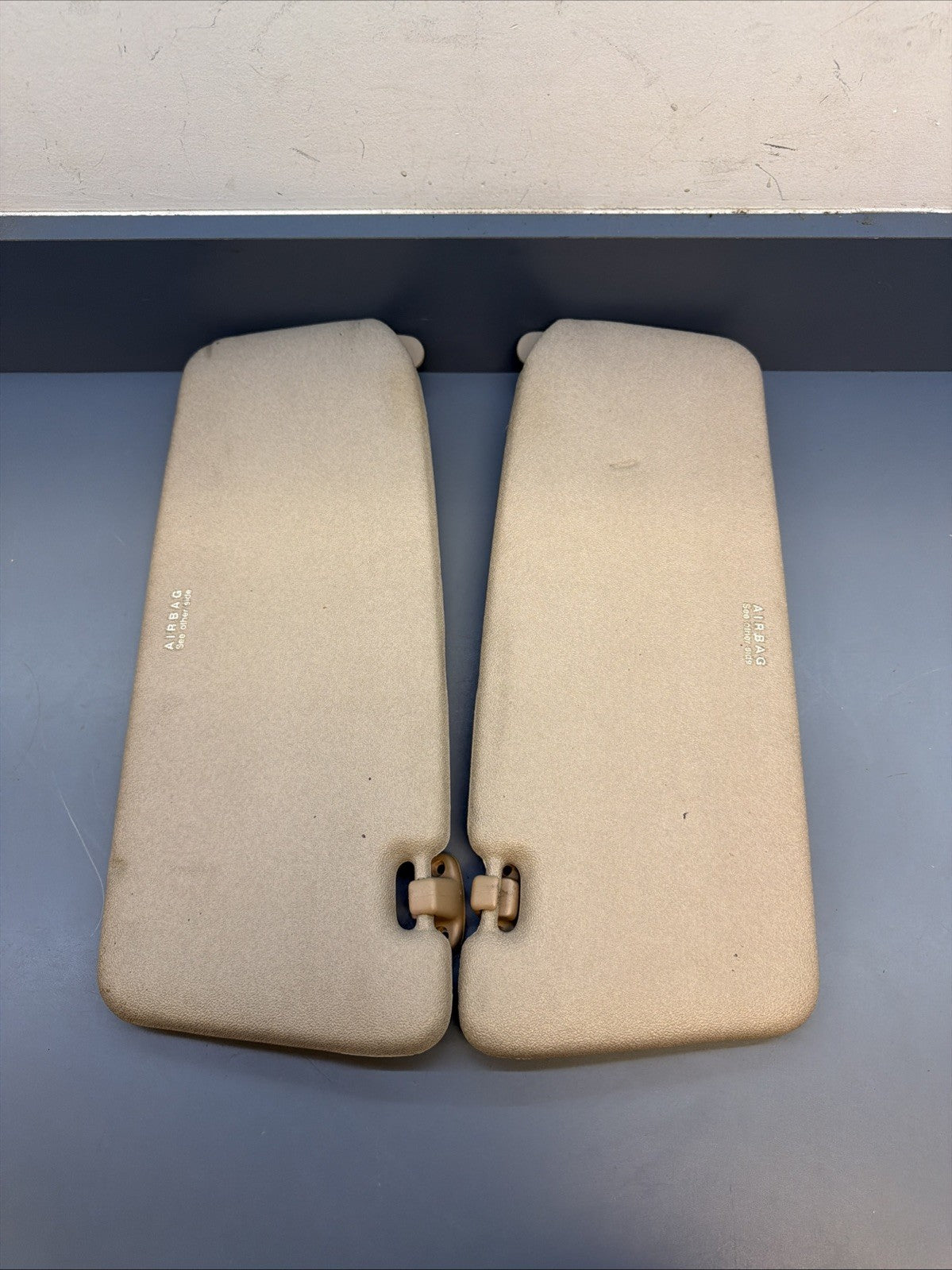 BMW E34 525I M5 530I 535I Sun Visor Pair Grey OEM 8117519