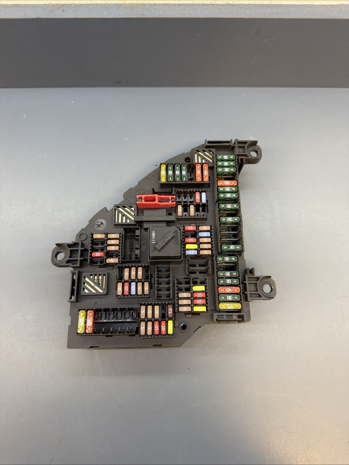 BMW F10 535i 550i 528i 750i Rear Trunk Power Distribution Fuse Box OEM 9234423