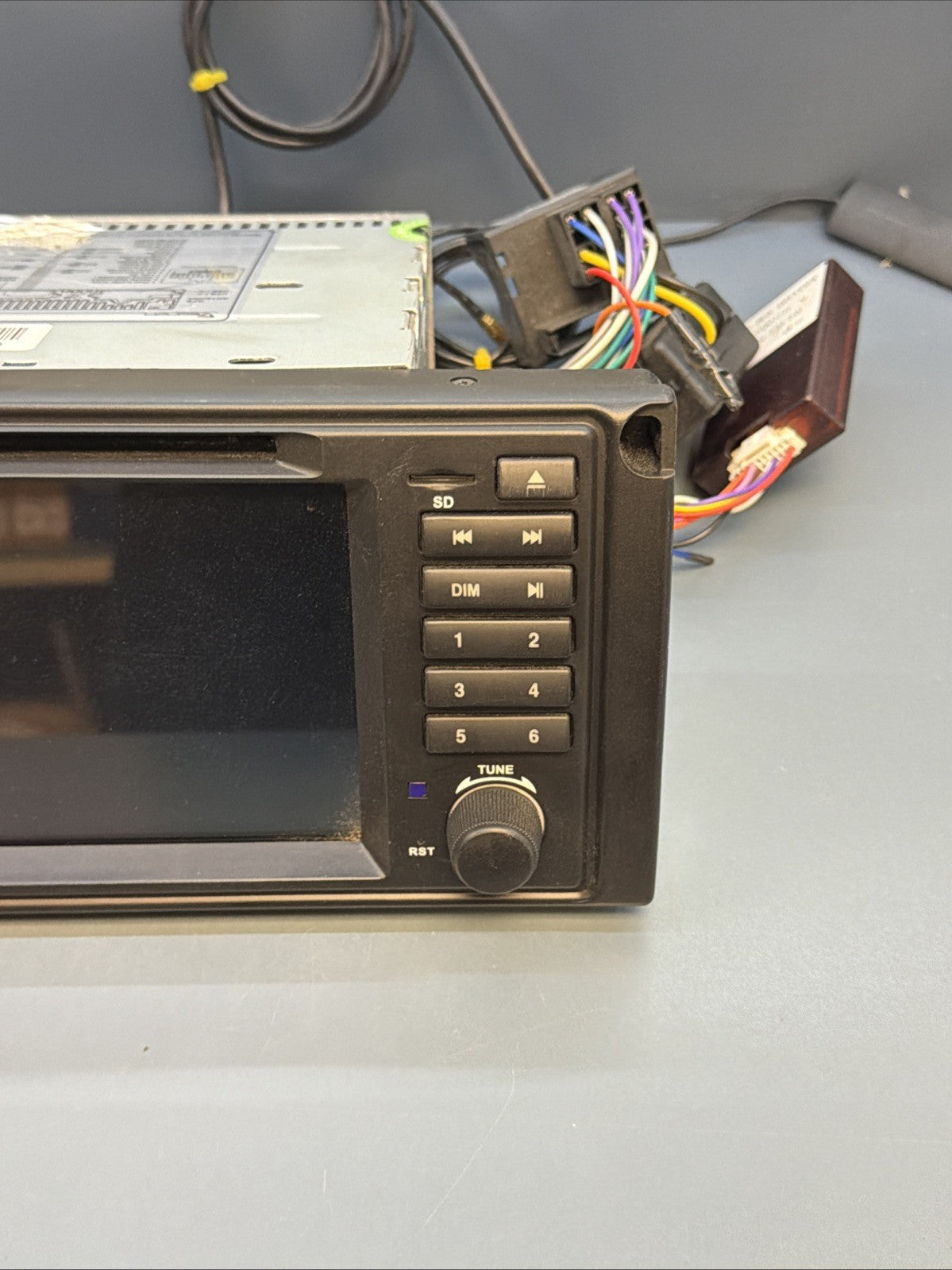 FOR 97-00 BMW E39/E46 AFTERMARKET HEAD UNIT DISPLAY EONON GA9449-UE0099