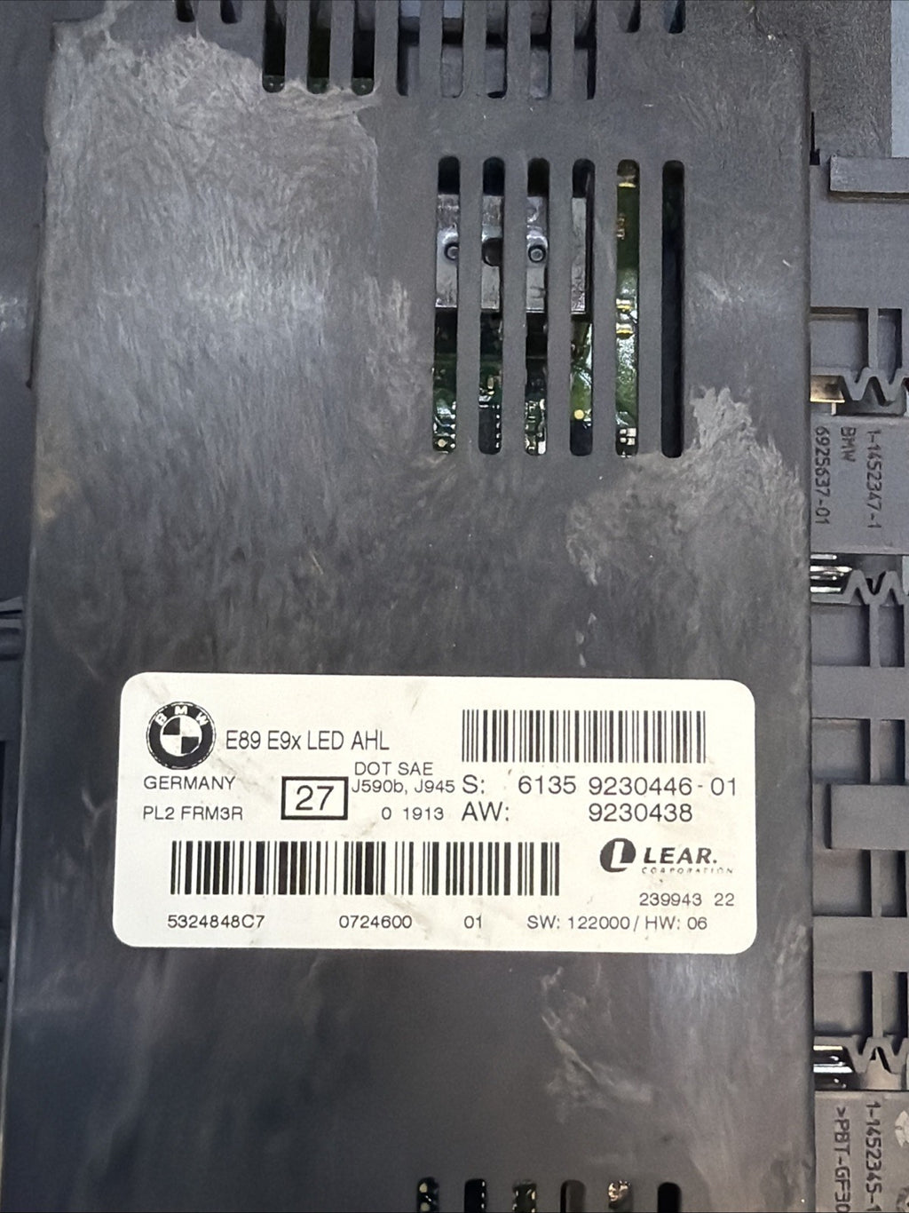 11 12 13 BMW e89 e9x Footwell Body Control Unit LED AHL PL2 FRM3R LEAR 9230446