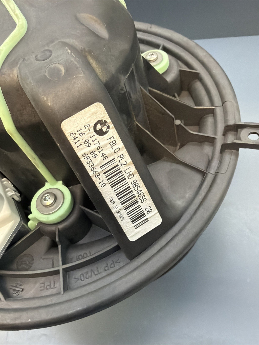 06-13 BMW E90 E92 128i 135i 328i Z4 Heater Blower Motor Assembly 985465S OEM
