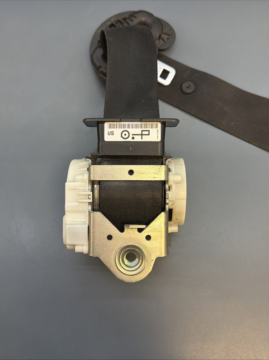08-13 BMW E90 E92 E93 M3 OEM Coupe Front Left Seat Belt Retractor Black 34023561