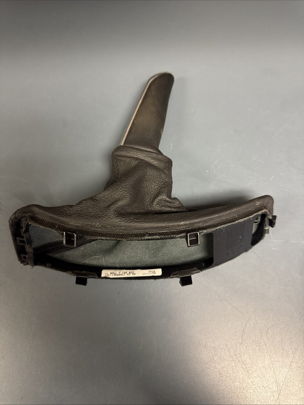 06-11 BMW E90 E92 E93 335i 325xi M3 Emergency Break Handle Boot 7155622 OEM