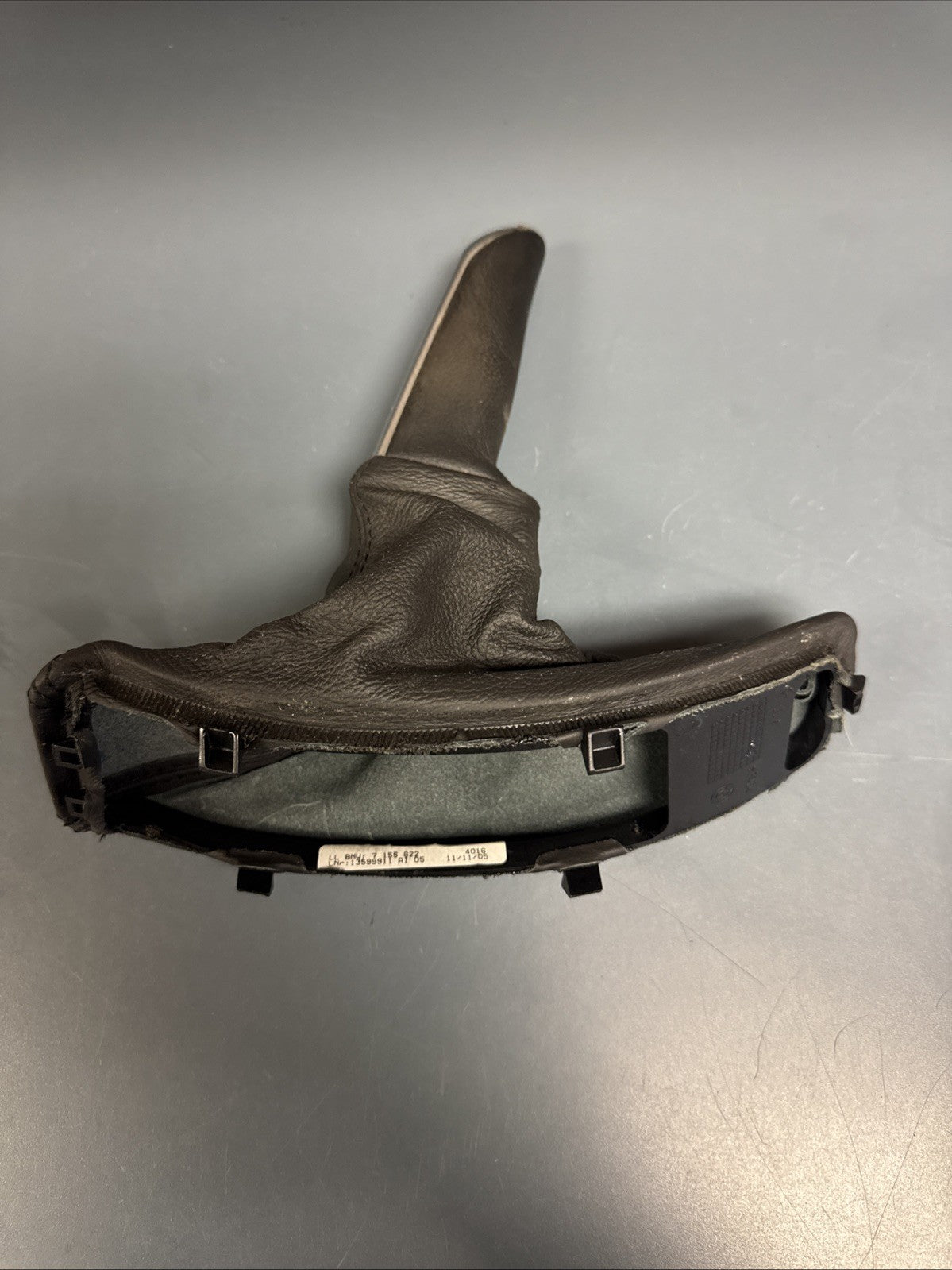 06-11 BMW E90 E92 E93 335i 325xi M3 Emergency Break Handle Boot 7155622 OEM