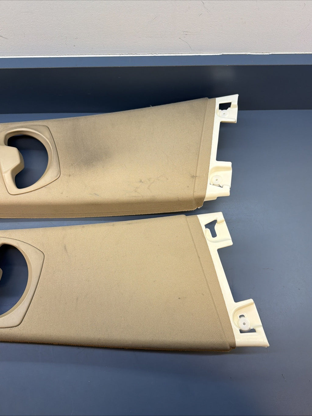 06-12 BMW E90 E91 328i UPPER B PILLAR TRIM LEFT & RIGHT 7058336 7058336 BEIGE