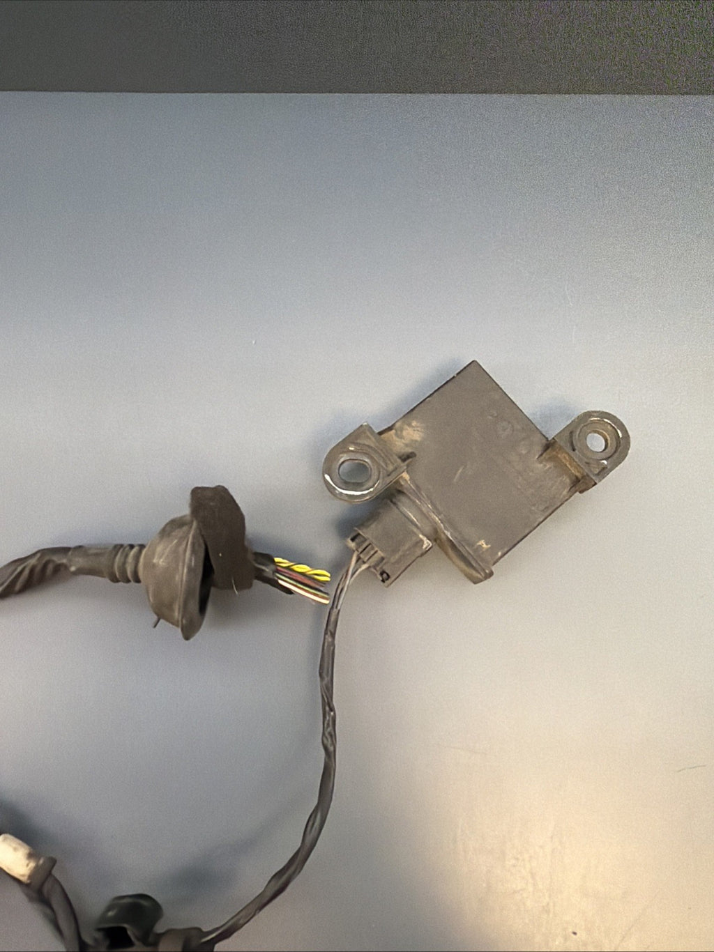 BMW 2006-2013 E9X 3 SERIES TIRE PRESSURE SENSOR CONTROL MODULE OEM 6771042