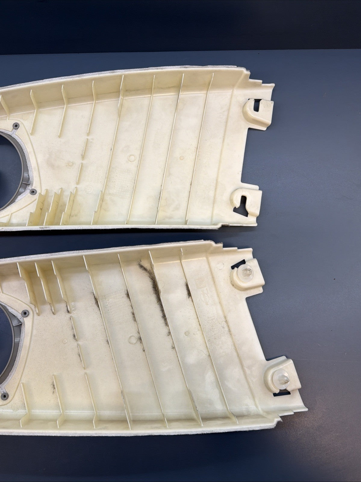 07-11 BMW 335i 328i E91 Left & Right Upper Door Seatbelt B Pillar set 7058335/36