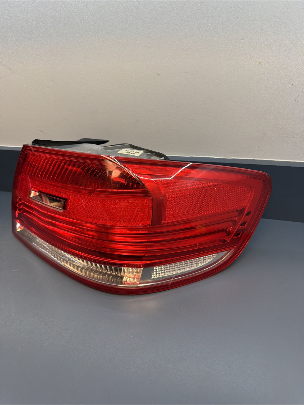 07-10 BMW E92 Tail Light Set Pre LCI Tail Light 7162300 7162299 7174403 7174404