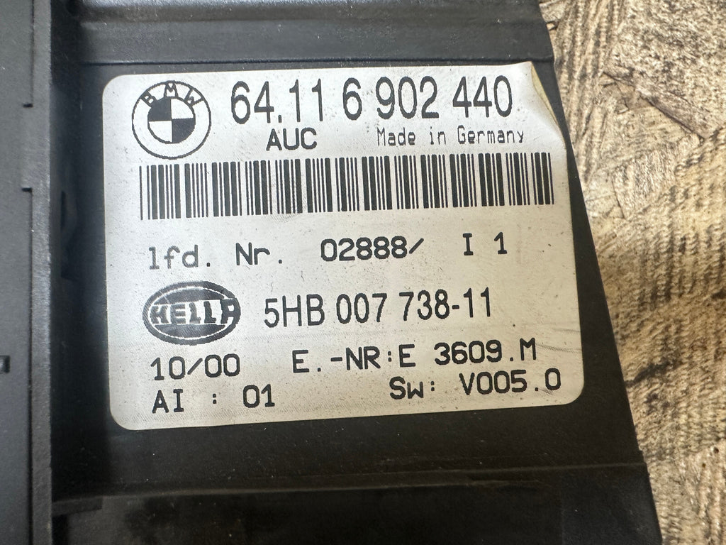 BMW 1997-2006 E46 323i CLIMATE CONTROL HEATER AC CONTROL PANEL OEM 6902440