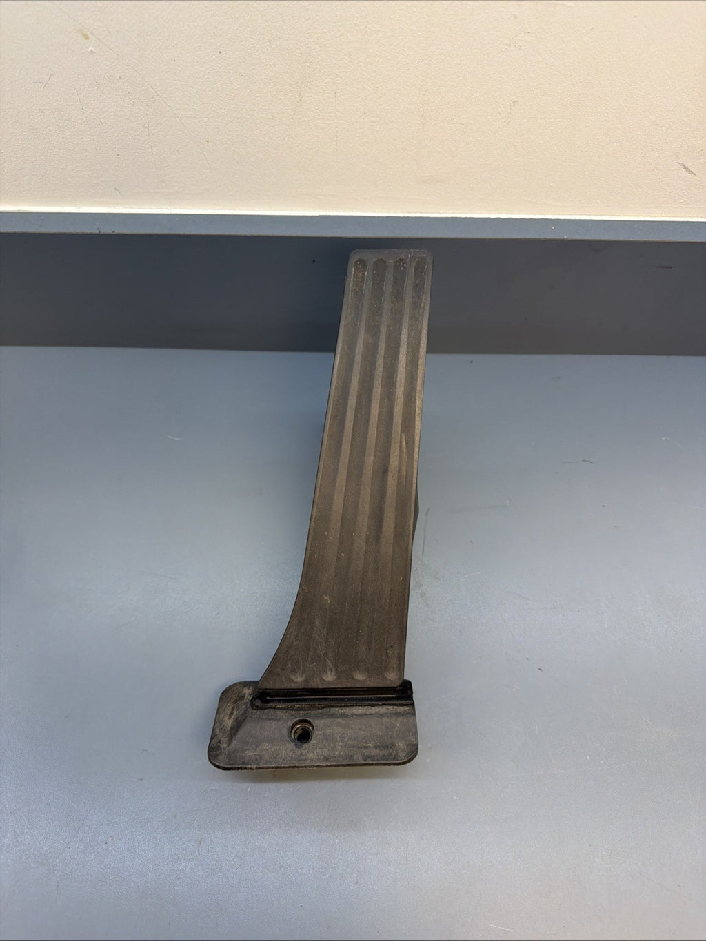 08-10 BMW E60 E61 528i 535i GAS PEDAL ACCELERATOR OEM 6788632