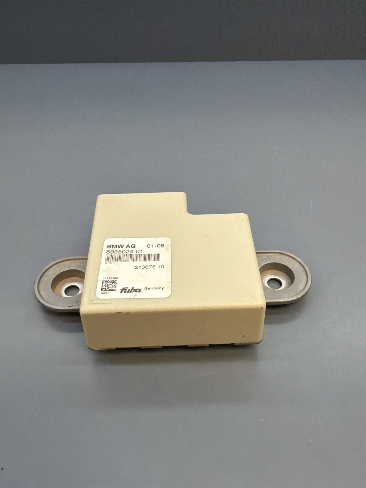 OEM BMW 335i E90 E60 535i 3 Series Antenna Amplifier Module 6935024