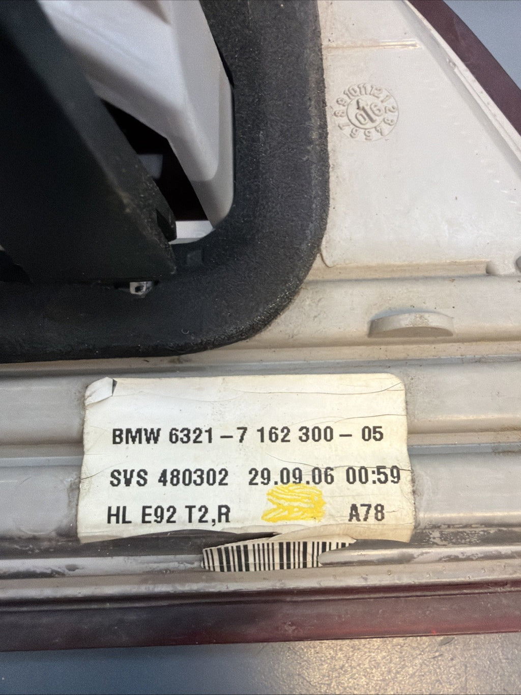 07-10 BMW M3 335 E92 Coupe Rear Right Inner Taillight Assembly 7162300 PRE-LCI