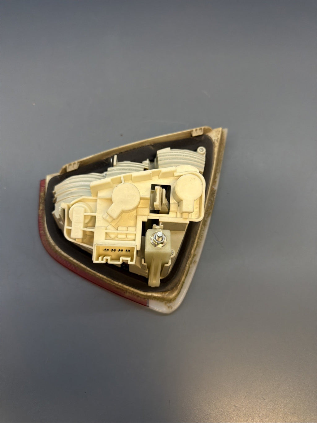 06-08 BMW E90 325i Rear Right Side Inner Tail Light Saloon 6937460 OEM PRE LCI