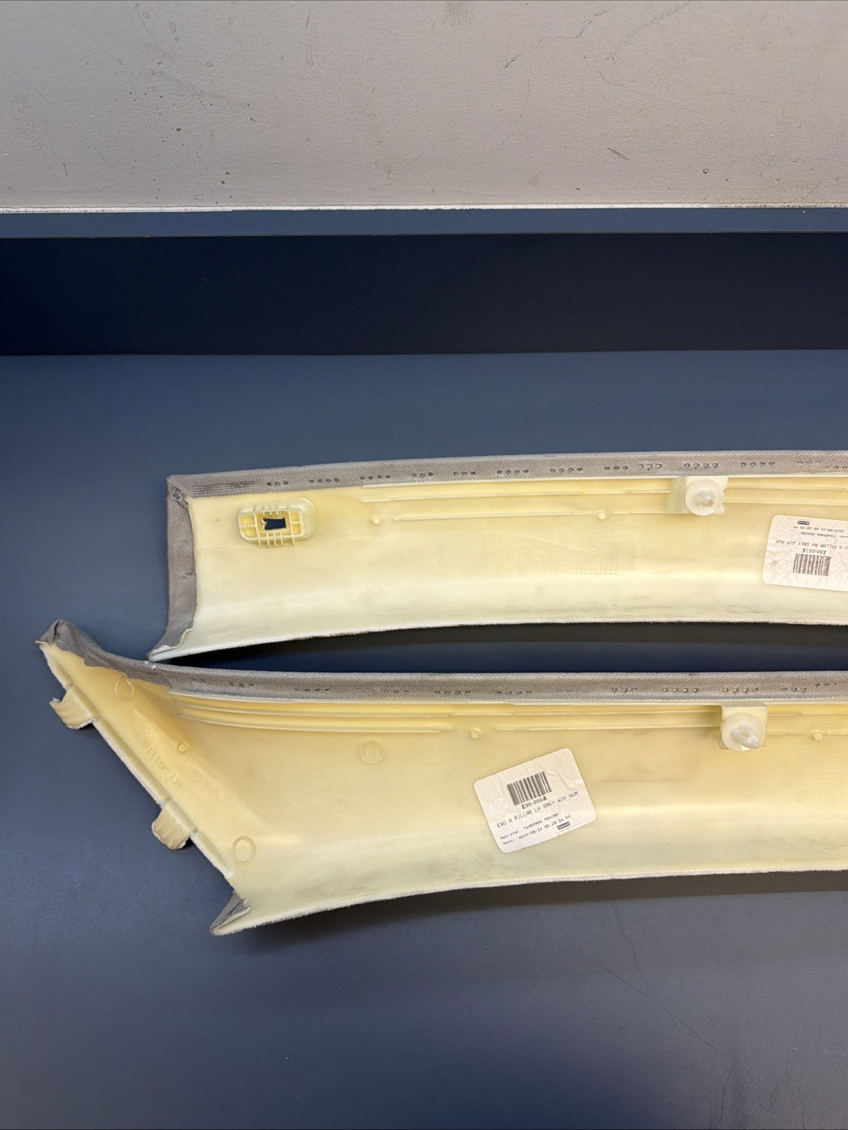 BMW E90 335xi Series 4dr Front Left & Right A Pillar Cloth Trim 7058332 7058331