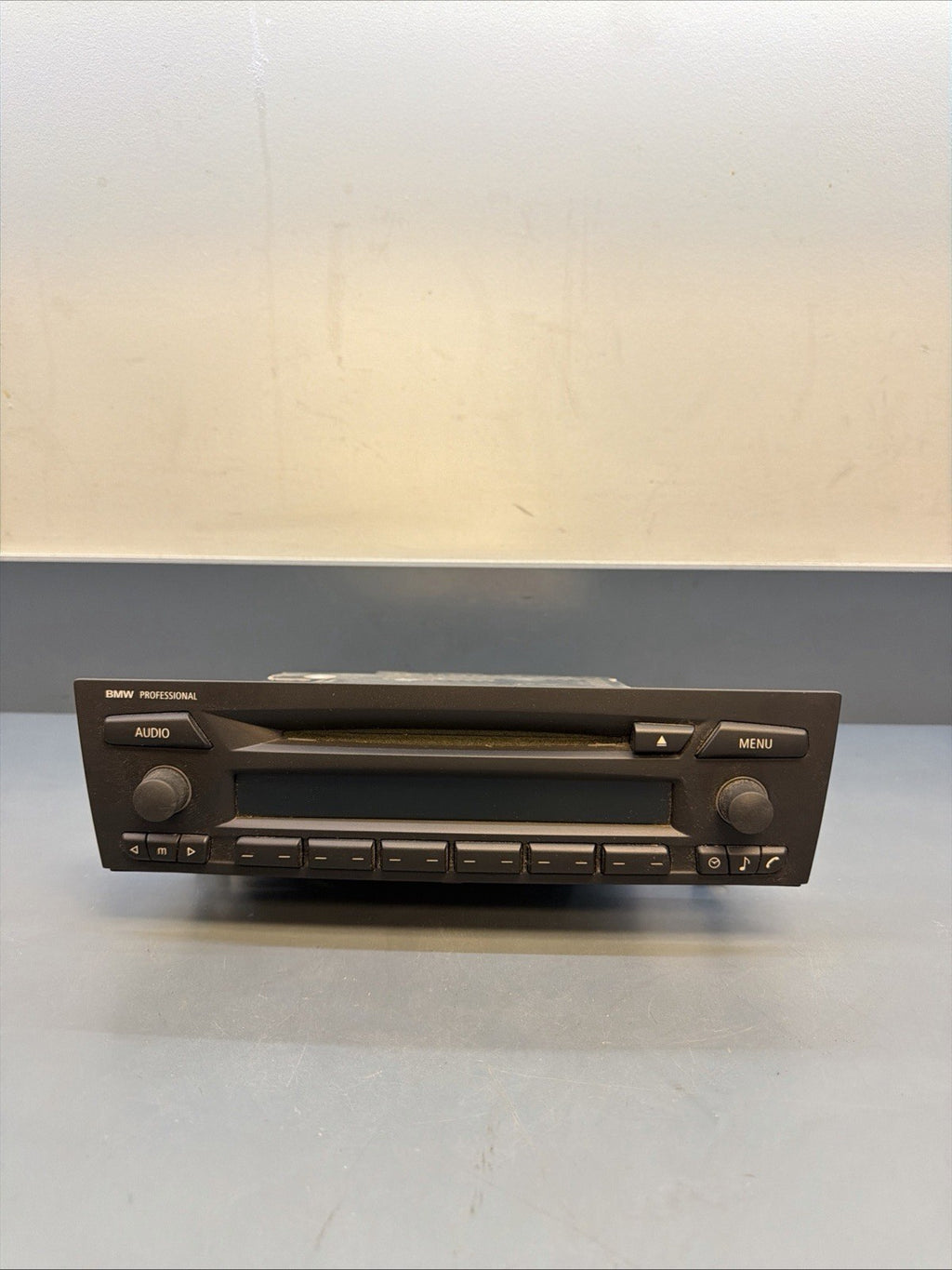 BMW E88 E82 E90 E92 E93 E84 1/3 Series Professional Radio Stereo CD OEM 6971703