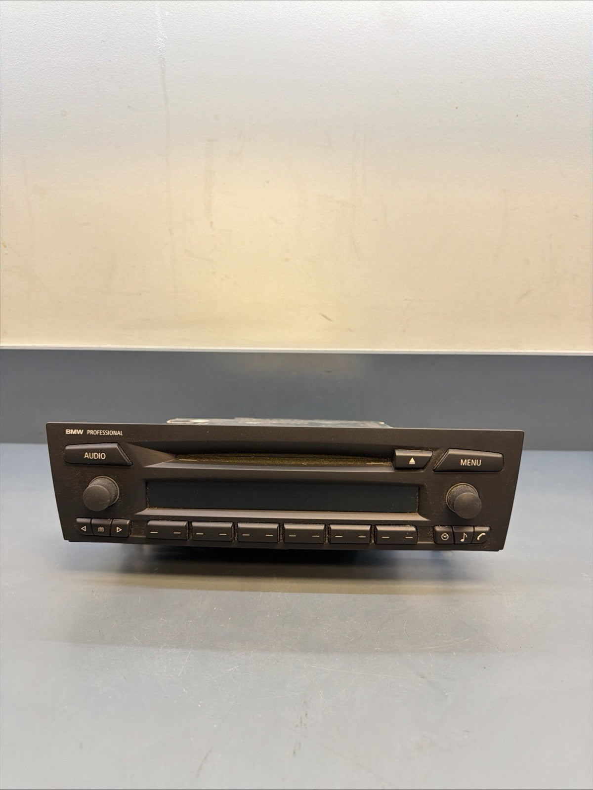 BMW E88 E82 E90 E92 E93 E84 1/3 Series Professional Radio Stereo CD OEM 6971703