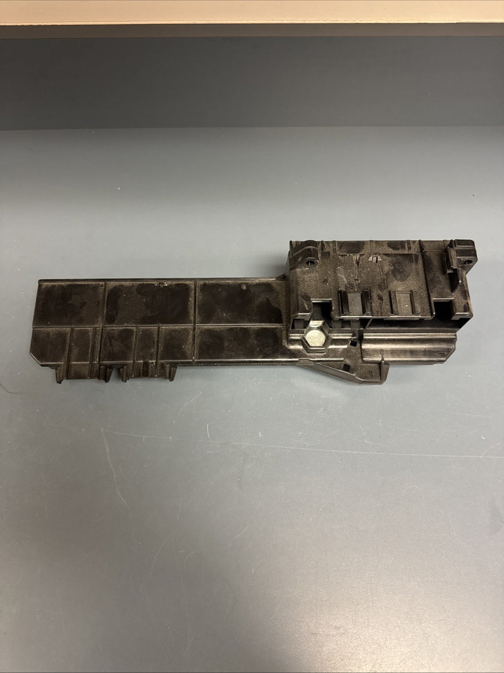 04-10 BMW E60 E61 525i 535i Front Dash Fuse Box Distribution Panel 6957330 OEM