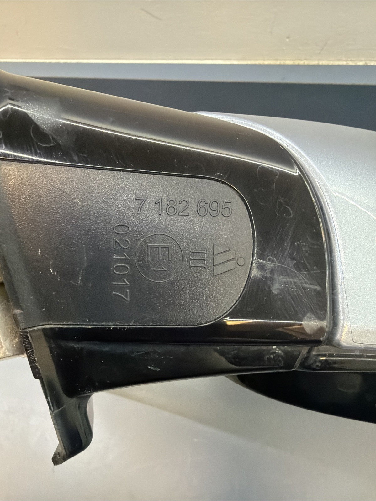 09-11 OEM BMW E90 E91 Sedan LCI Driver Side Mirror Assembly Heated 7182695 *READ