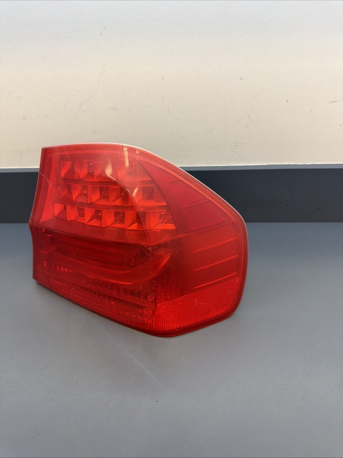 09-11 BMW E90 335i 328i Rear Right Passenger Side Outer Tail Light 4871736 OEM