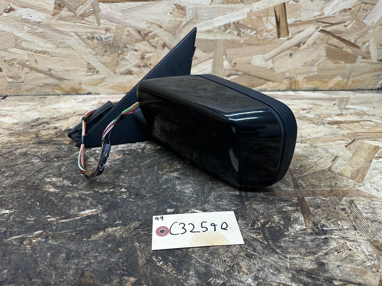 BMW 1997-2002 E46 PRE LCI LEFT/DRIVER SIDE VIEW MIRROR BLACK OEM 0117351