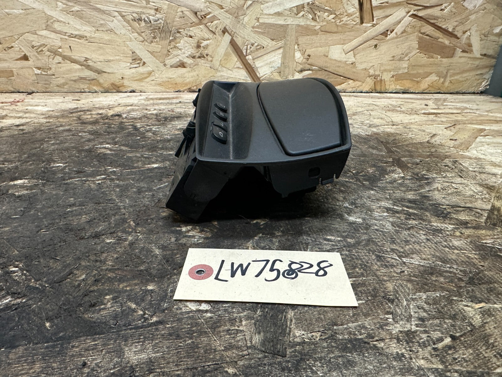BMW 02-08 E85 E86 CENTER CONSOLE ASHTAY+CONVERTIBLE CONTROLLS BLACK OEM 7037227