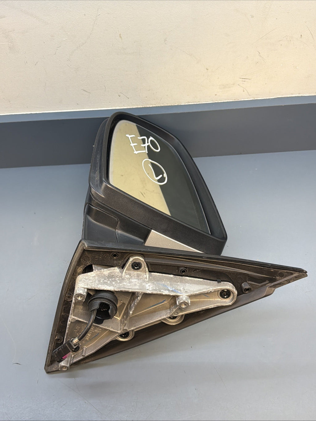 OEM BMW E70 X5 Driver Side Left Sideview Mirror w/ Camera Space Grey 7181175