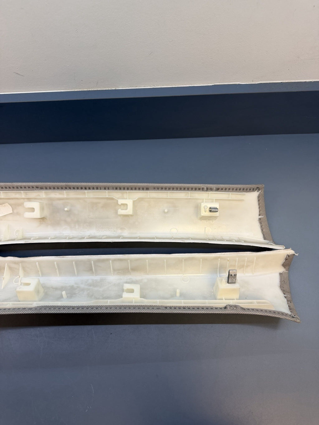 12 -18 BMW F30 340I 335I 328I FRONT LEFT & RIGHT A-PILLAR TRIM 7220995 7220996