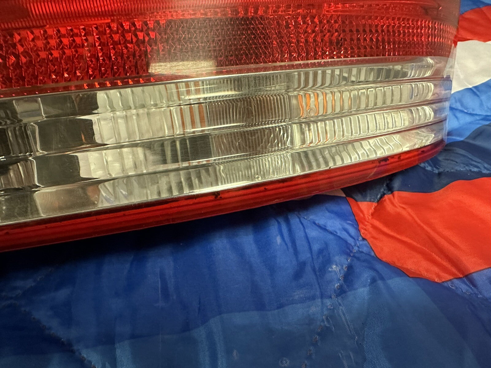 2008-2011 BMW 1 E82 E88 REAR RIGHT PASSANGER SIDE TAILLIGHT OEM 6924520