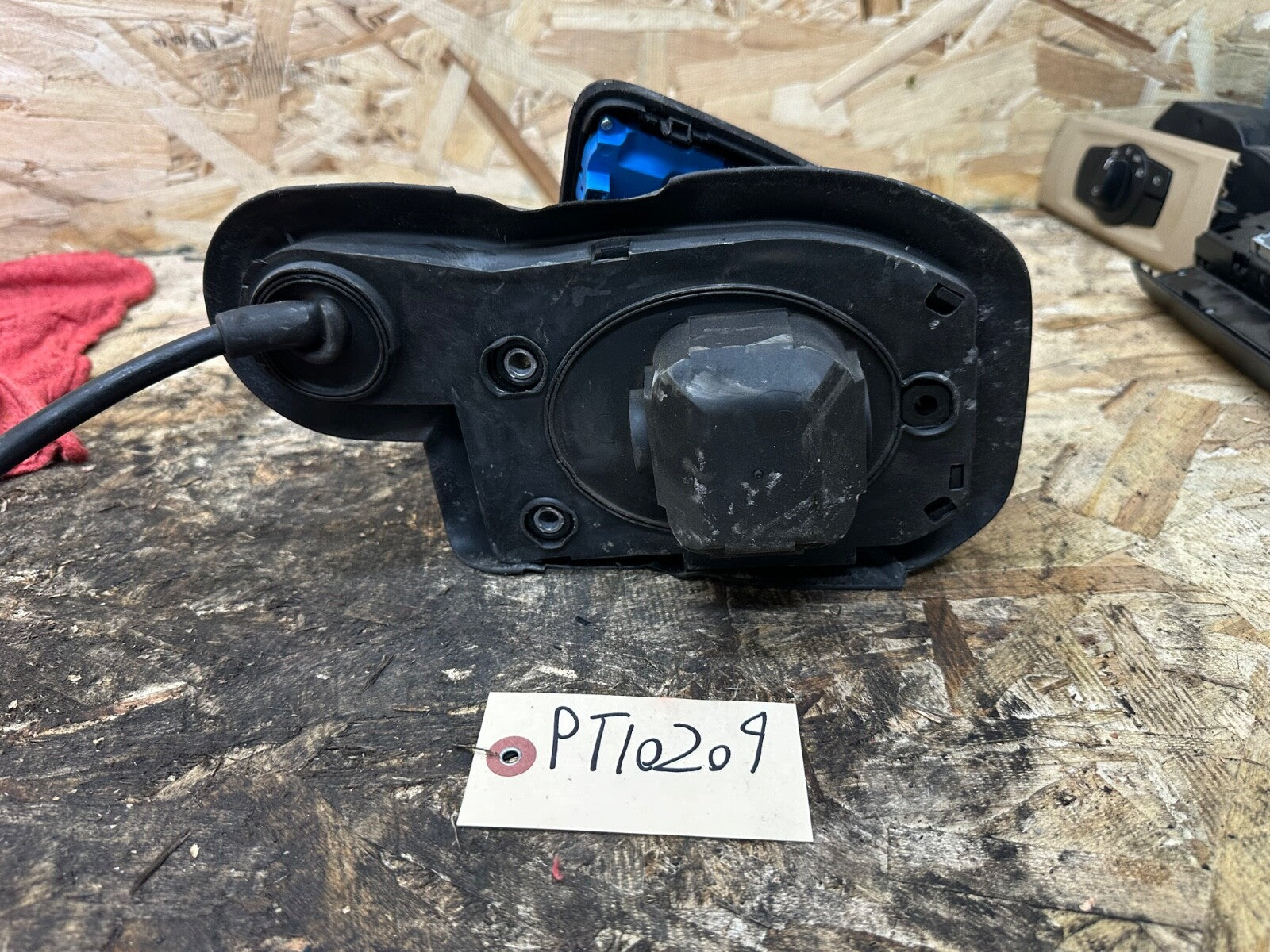 BMW E90 2006-2012 AUTOMATIC GEARSHIFT SELECTOR AND BOOT+CABLE OEM 7548037-02