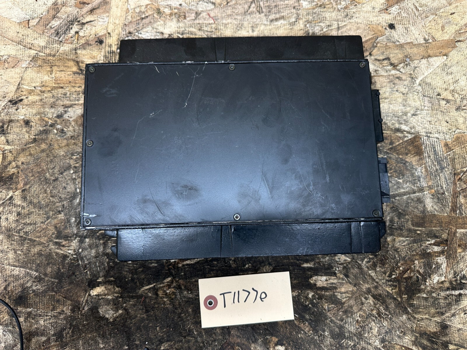 BMW 1997-2003 E39 5 SERIES HiFi RADIO AUDIO AMPLIFIER OEM 6901881