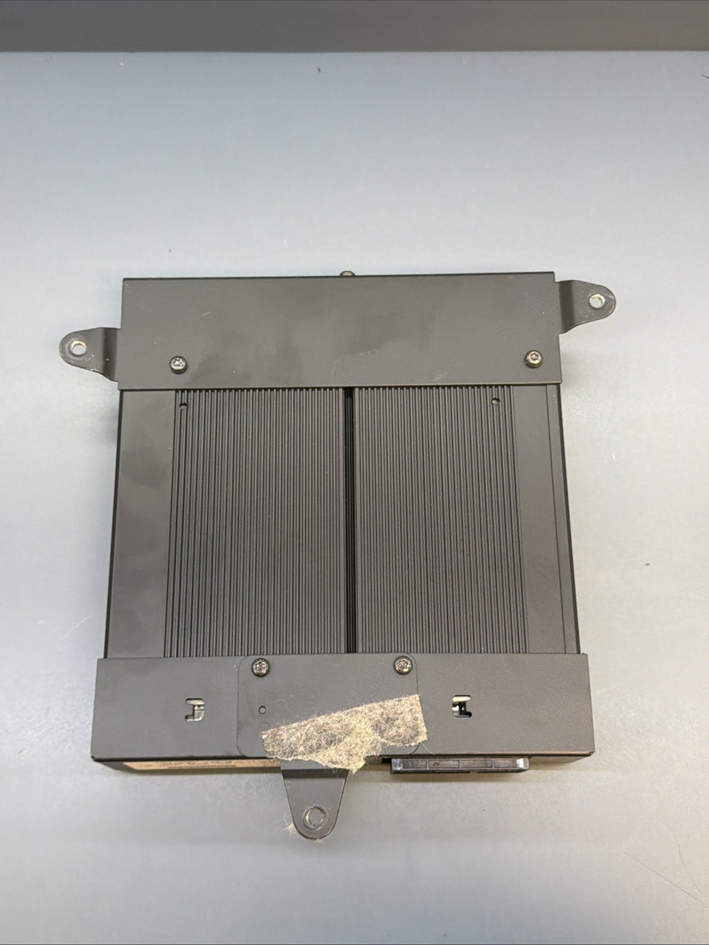 2000 01 02 03 04 2005 BMW 330i RADIO AUDIO AMPLIFIER HARMAN KARDON OEM 6920996