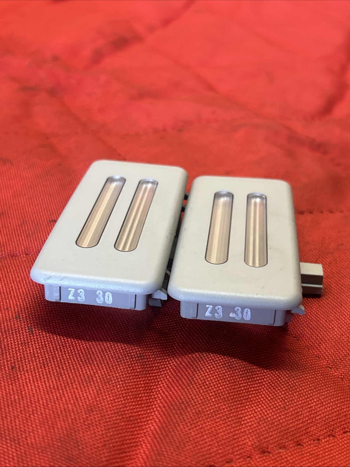 06-11 BMW E60,E61,E90,E91,E92 SUN VISOR INTERIOR LIGHT 6962011 SET OF 2