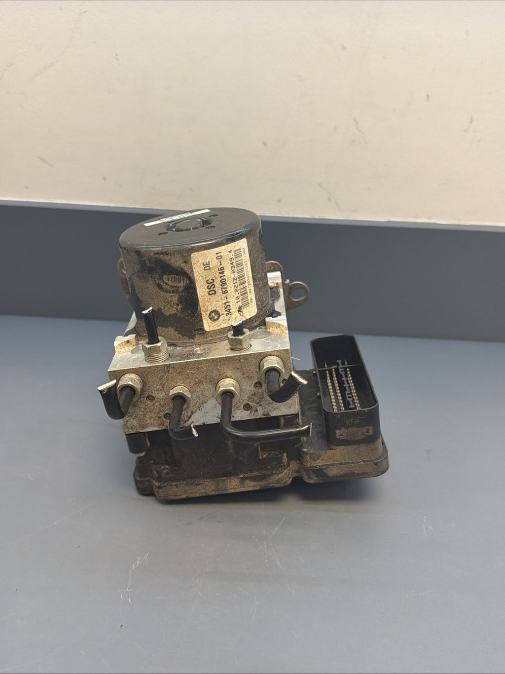 BMW 04-13 E90 3 SERIES ABS ANTI LOCK BRAKE PUMP+CONTROLLER OEM 6790146