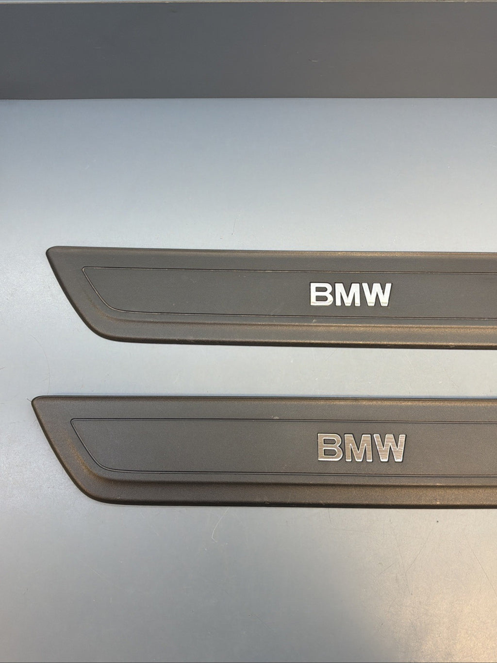 2011-2017 BMW X3 F25 FRONT LEFT RIGHT DOOR SILL SCUFF PLATE PANEL TRIM 7205597