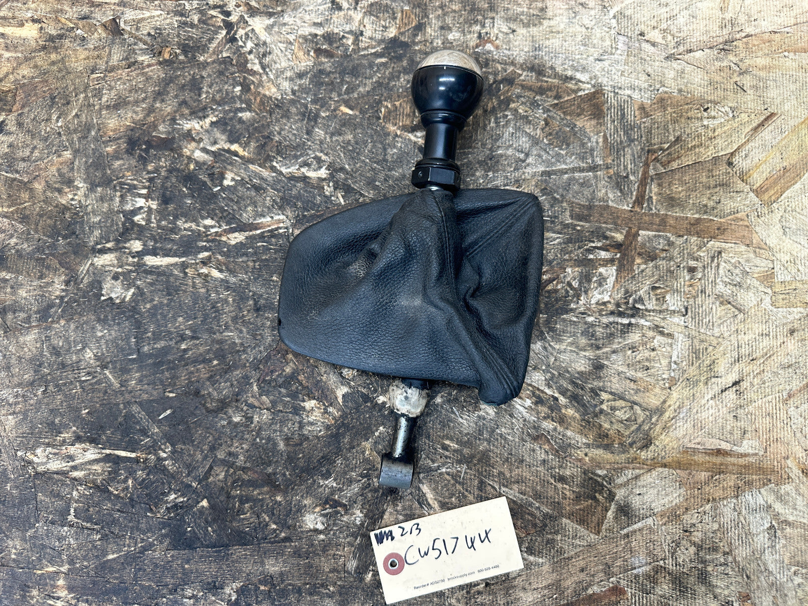 BMW 05-10 E60 5 SERIES MANUAL TRANSMISSION GEAR LEVER+BOOT OEM 7587478