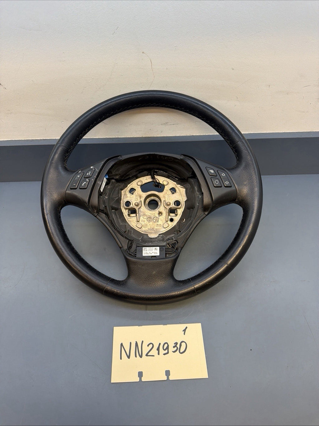 BMW 2006-2012 E90 E9X 3 SERIES BLACK LEATHER STEERING WHEEL OEM 3375E901