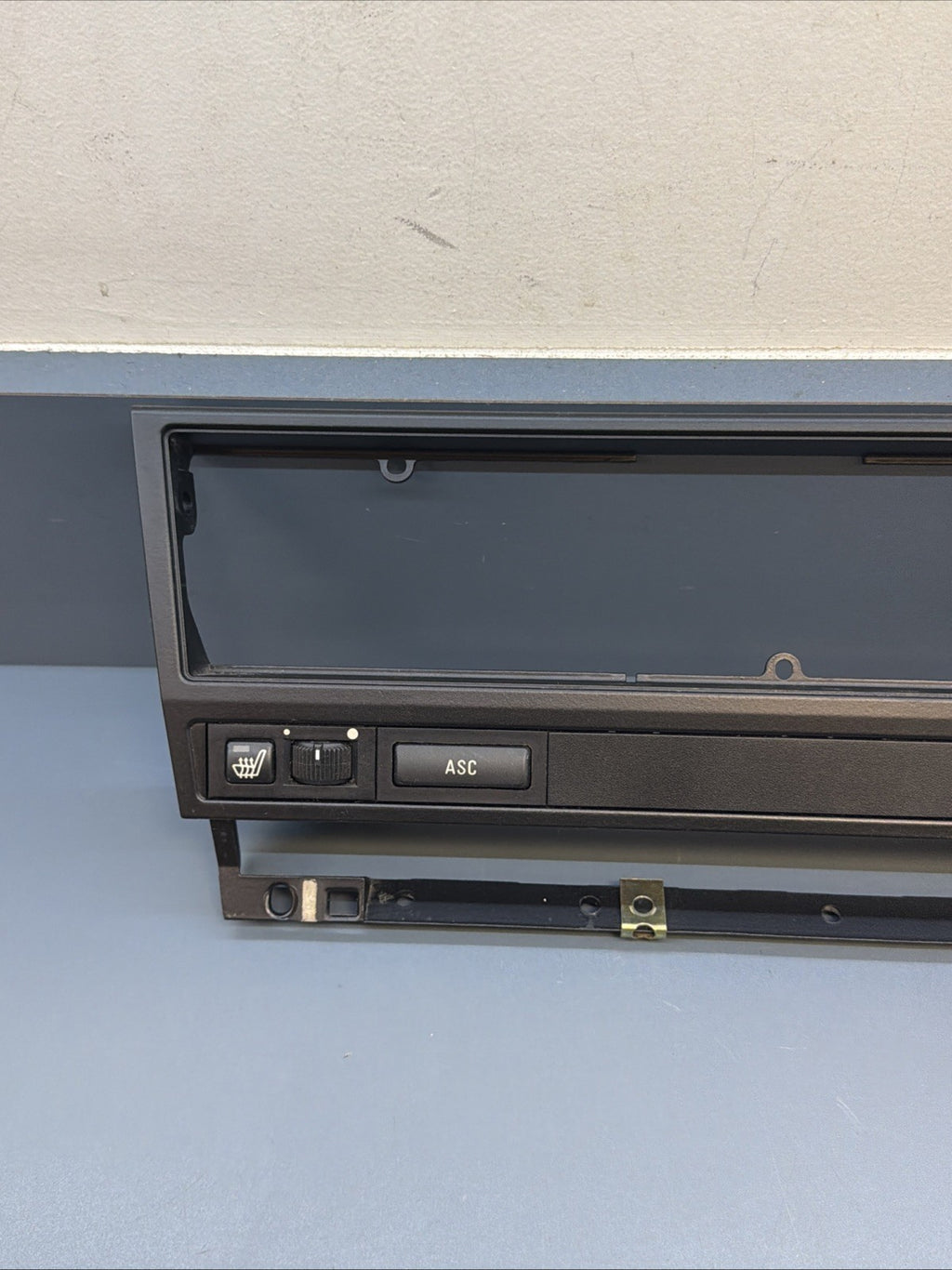 BMW 5 SERIES E39 CENTRE CONSOLE TRIM CLIMATE CONTROL TRIM FINISHER 8159690