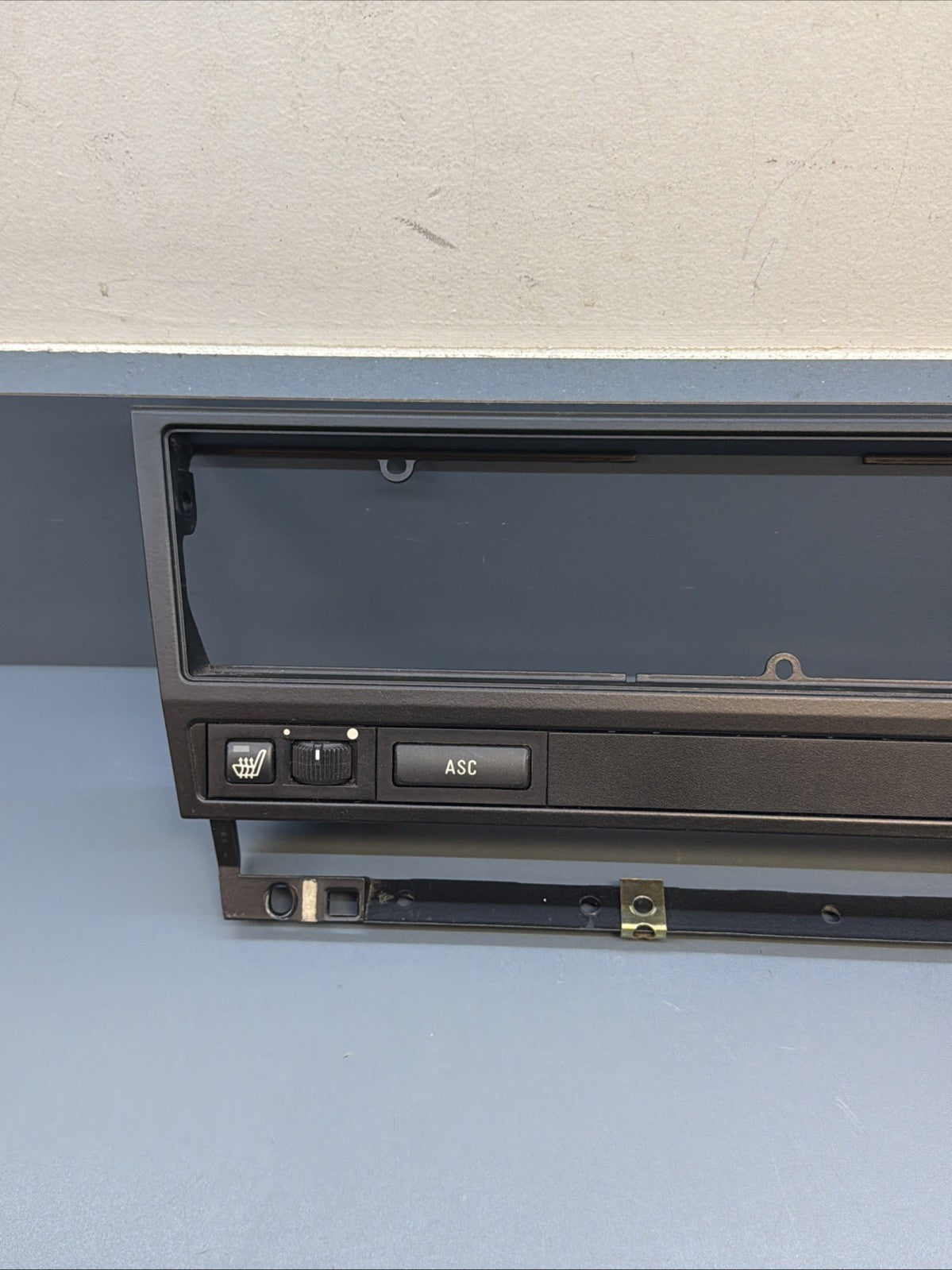 BMW 5 SERIES E39 CENTRE CONSOLE TRIM CLIMATE CONTROL TRIM FINISHER 8159690
