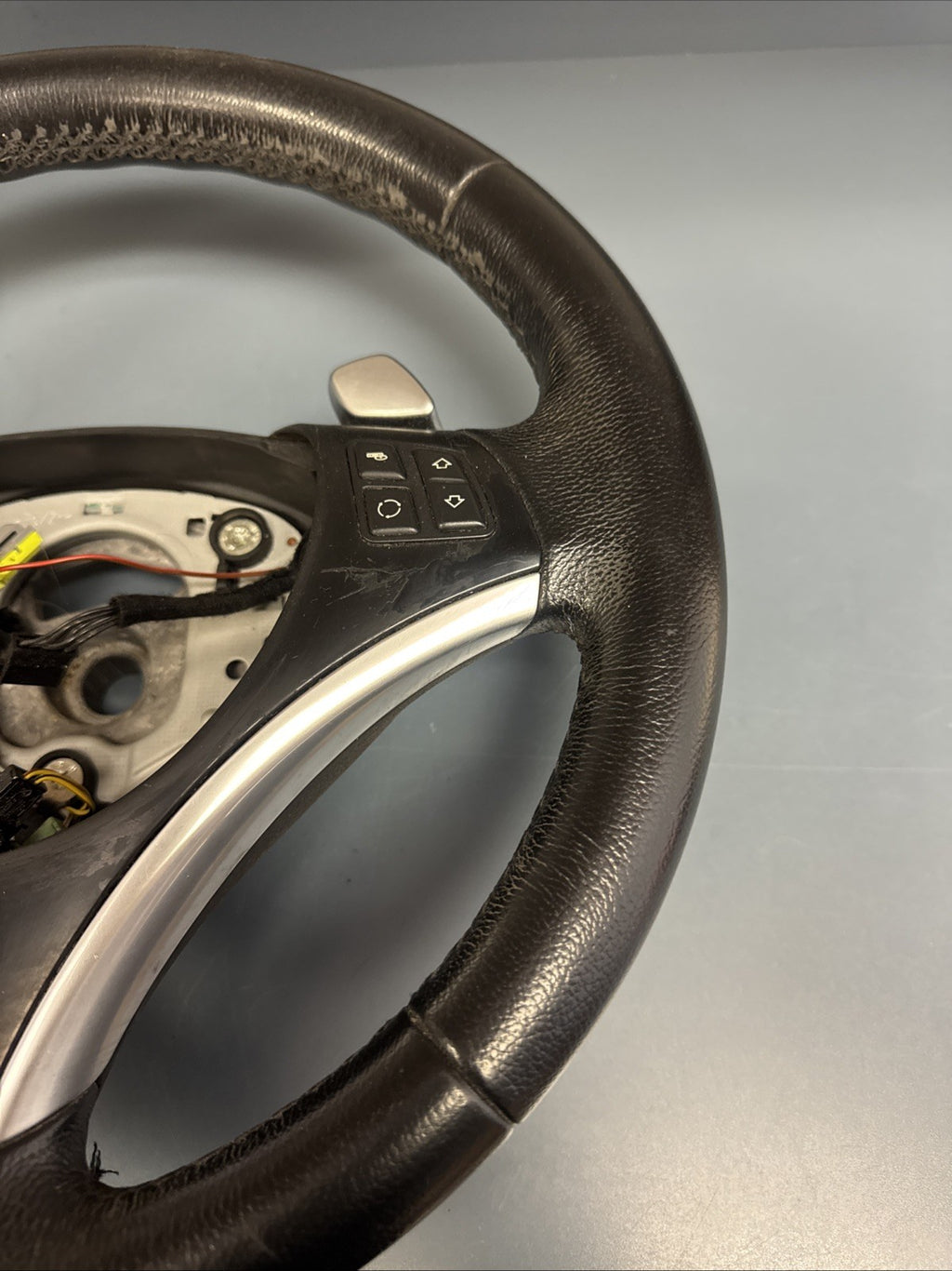 BMW 06-12 E90 E88 NON HEATED SPORT STEERING PADDLE SHIFT BLACK LEATHER 6781086