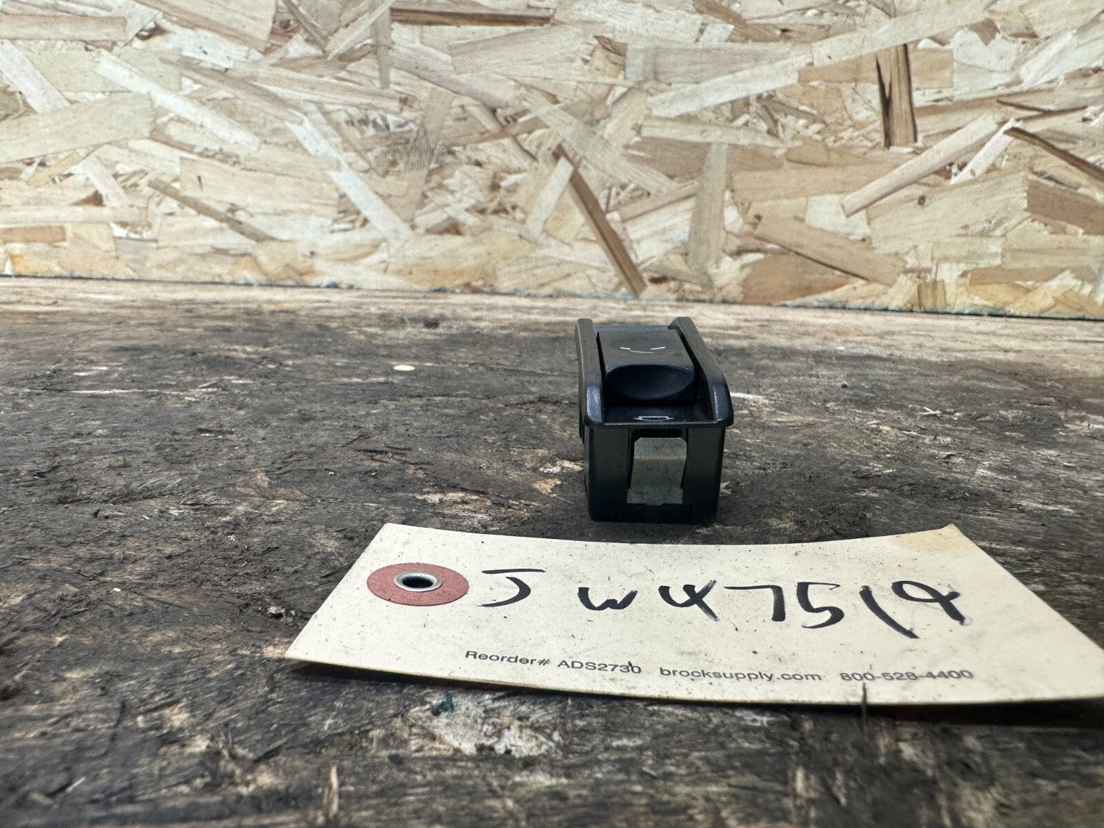 BMW 1997-2006 E46 3 SERIES OVERHEAD SUNROOF CONTROL SWITCH OEM 8352182