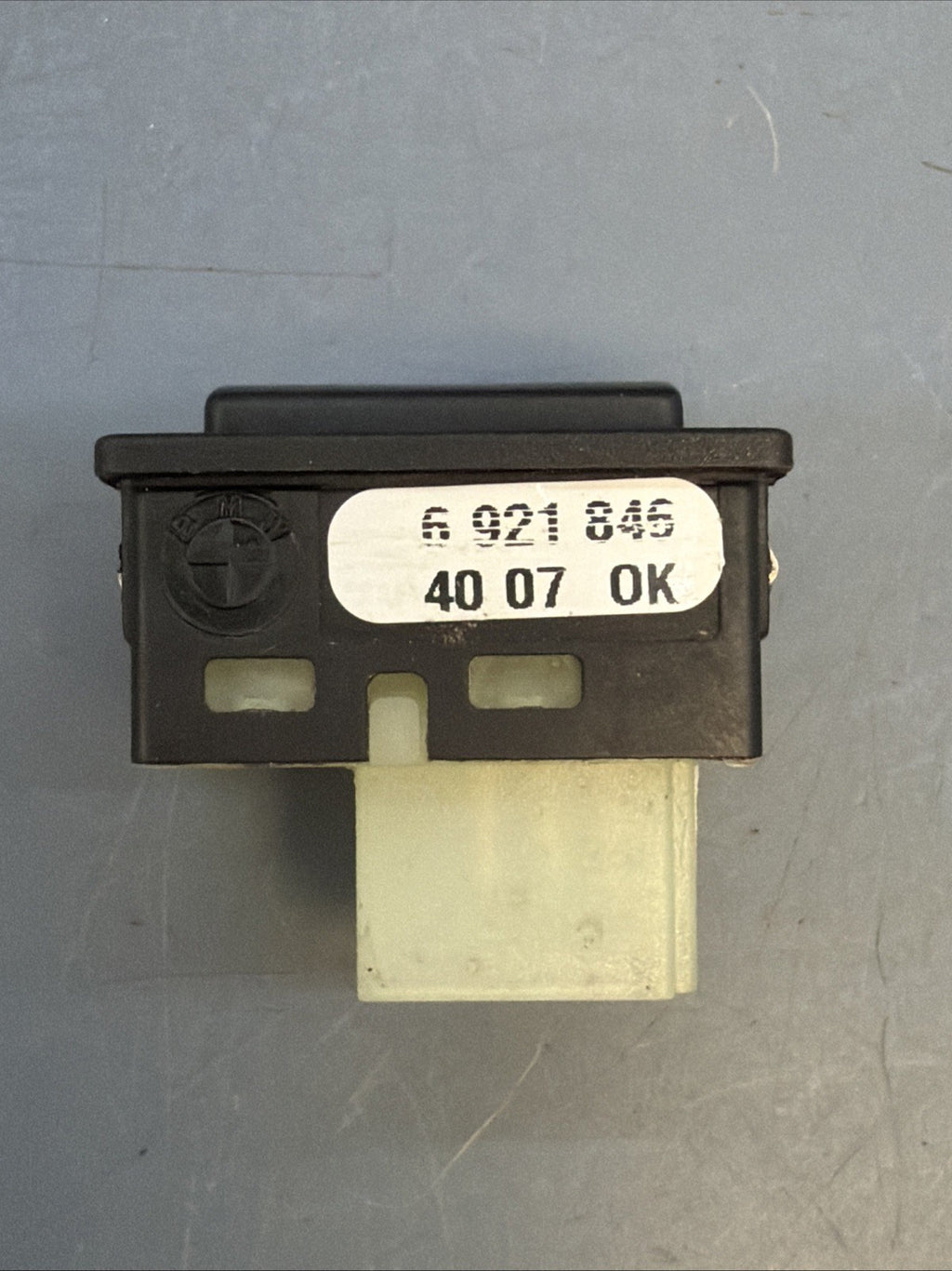 2004-2013 BMW 3-SERIES 5-SERIES Trunk Release Unlock Switch Button 6921846 OEM