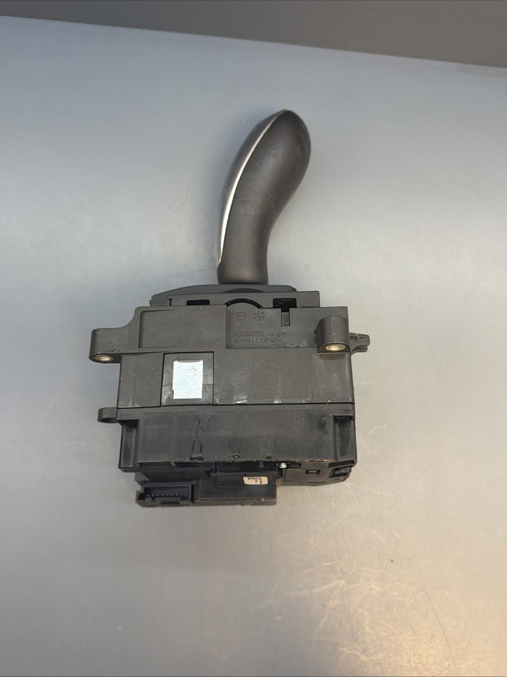 11-16 BMW 5 7 SERIES AUTOMATIC GEAR SHIFTER SELECTOR SHIFT KNOB OEM 9239504