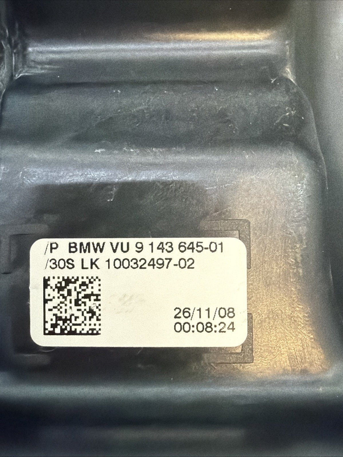 BMW 2006-2012 E90 BOTTOM STEERING COLUMN TRIM COVER HEATED OEM 9143645