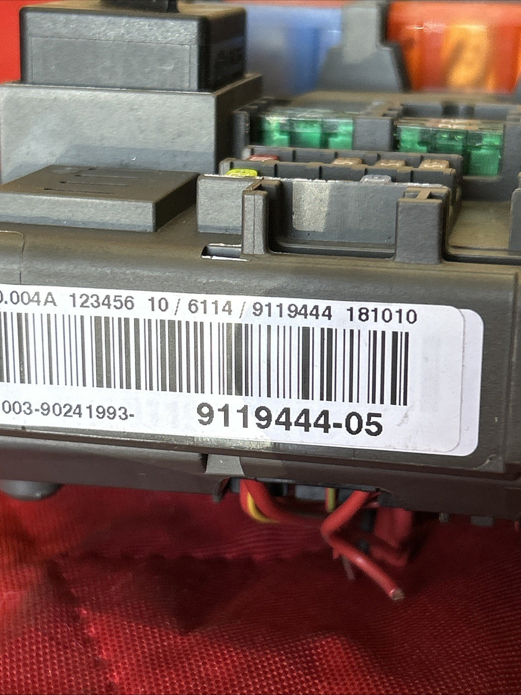 BMW 1 3 X1 Series E90 E91 E84 E87 Fuse Box Front Power Distribution 9119444