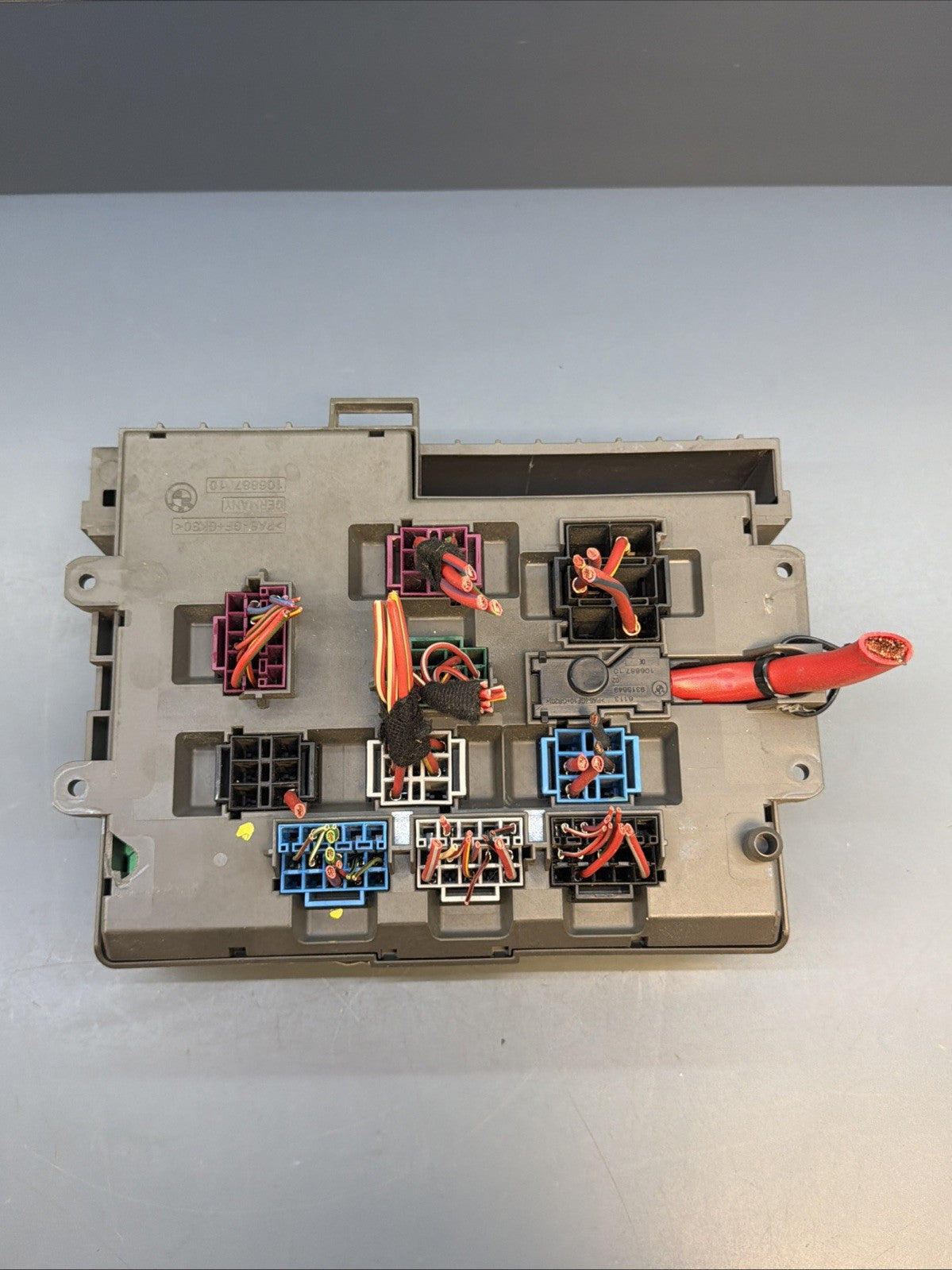BMW 1 3 X1 Series E90 E91 E84 E87 Fuse Box Front Power Distribution 9119444