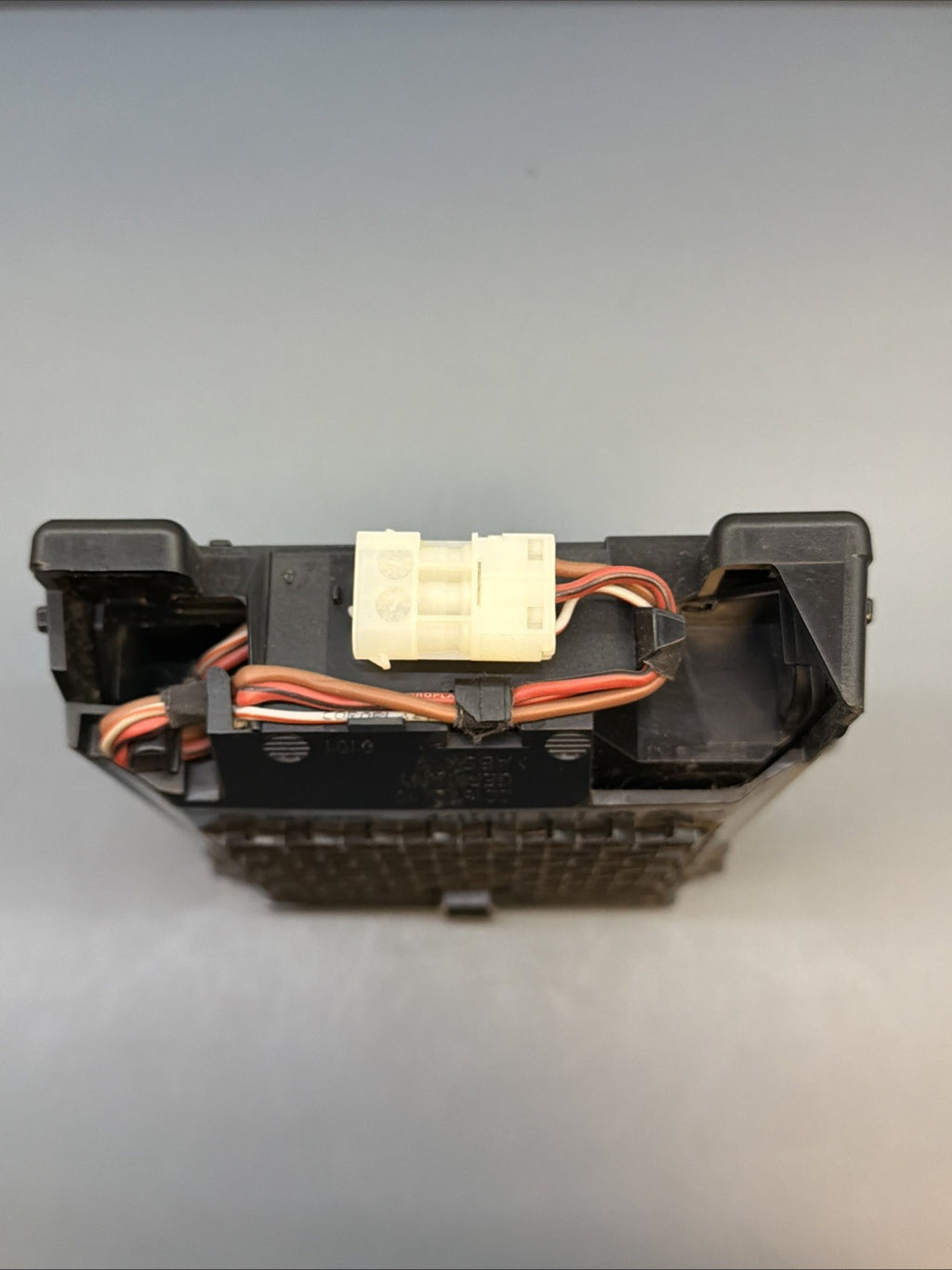 08-10 BMW 5 SERIES E60 FRONT CENTER CONSOLE ASHTRAY STORAGE 6976376 OEM
